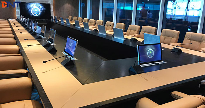 Boente为沙特阿拉伯政府办公会议系统提供20台18.5英寸液晶屏升降器